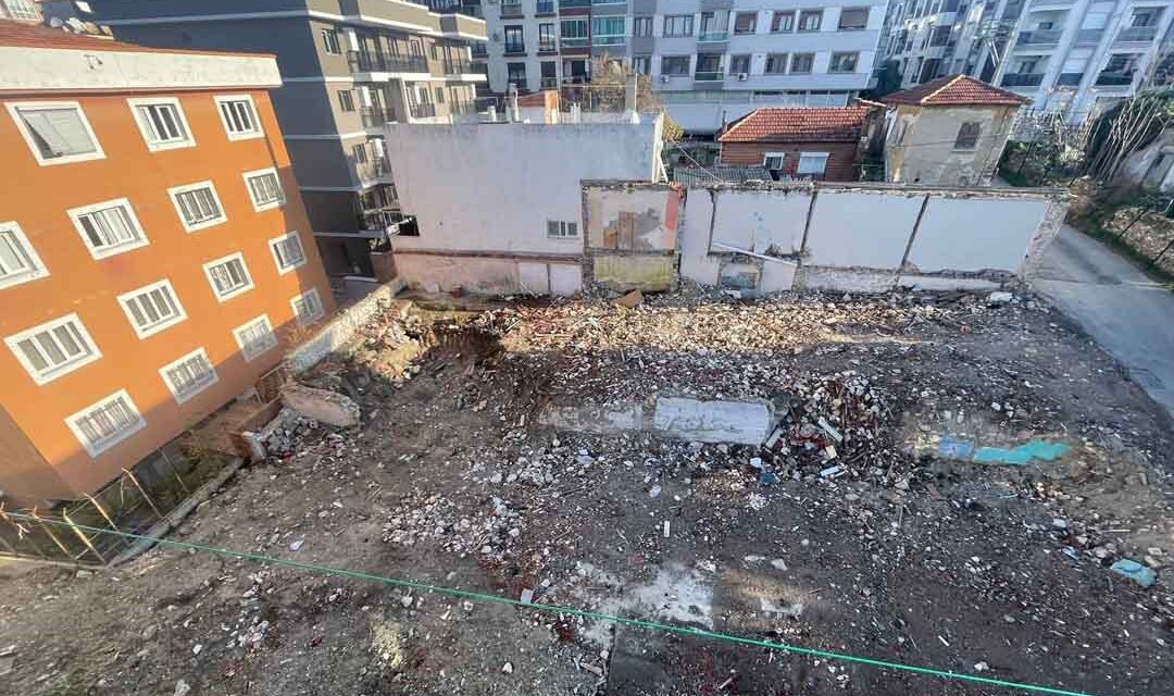 Sadece Kuşlar Gitmedi…